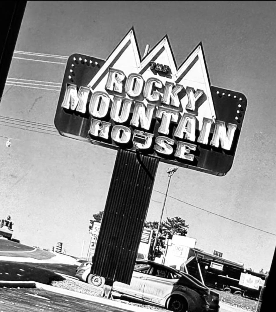 The Rocky Mountain House — original sign, Renfrew