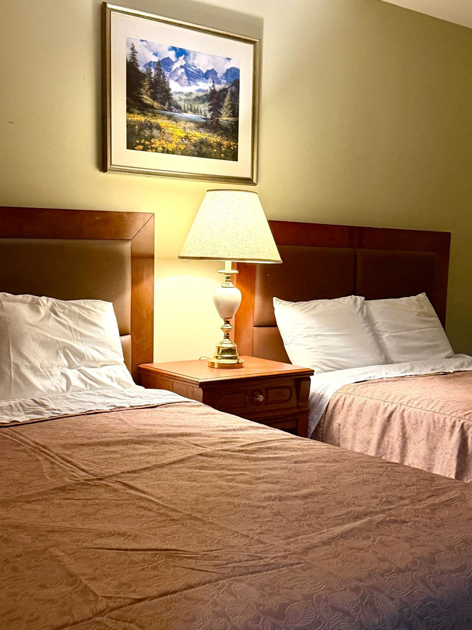 Double Queen — room view